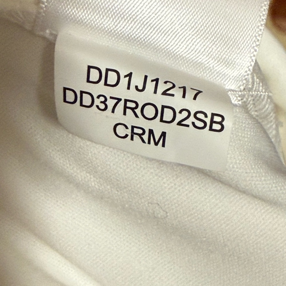 DKNY Cream Long Sleeve Wide Leg Belted Jumpsuit - Size 6 - Picture 6 of 13